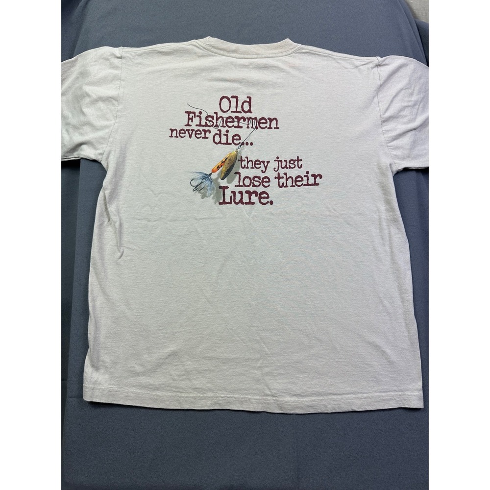 Columbia T Shirt Mens Graphic Tee Fishing Old Fishermen Never Die Lure Size M